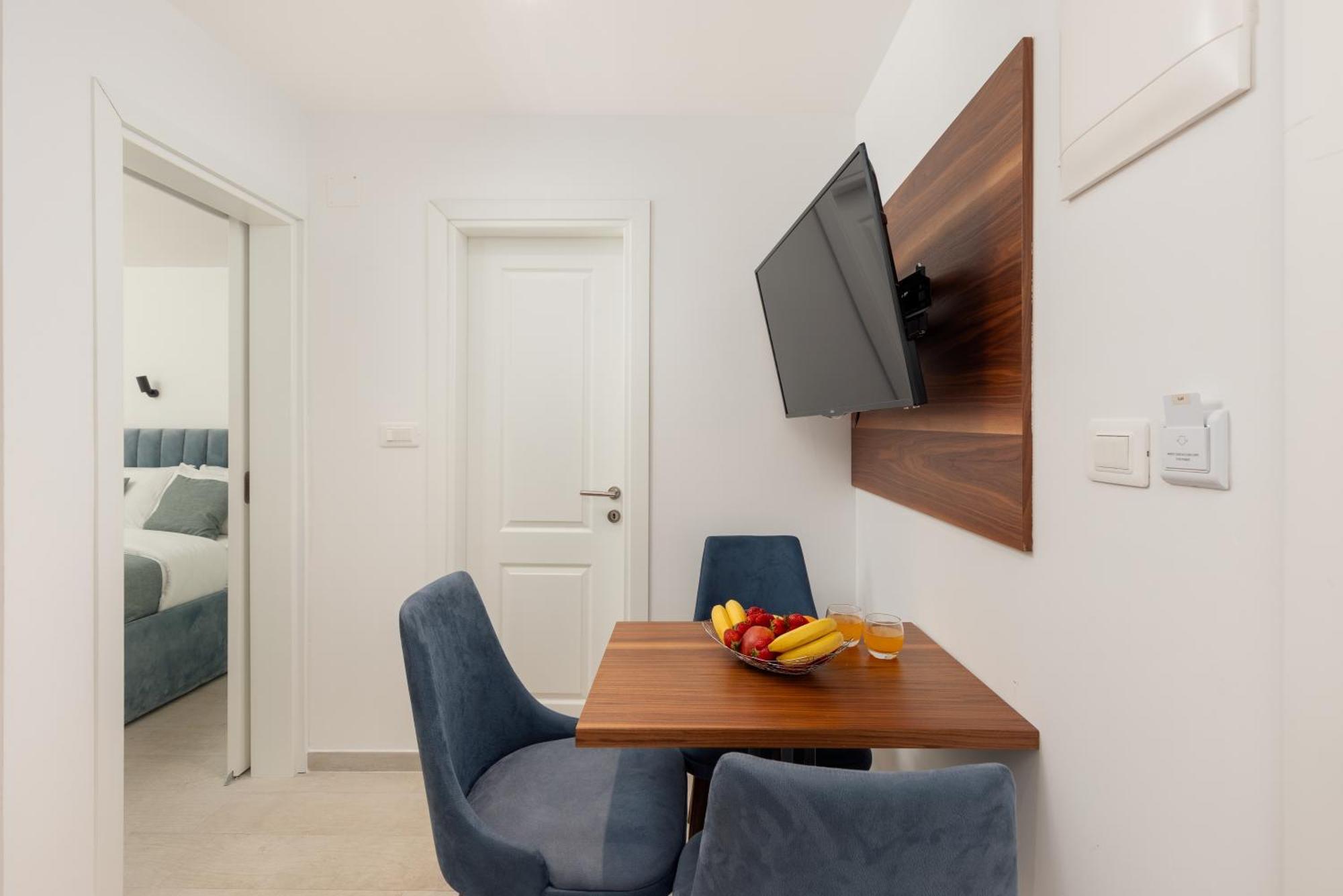 Ocea Studio Apartments Kotor Ngoại thất bức ảnh